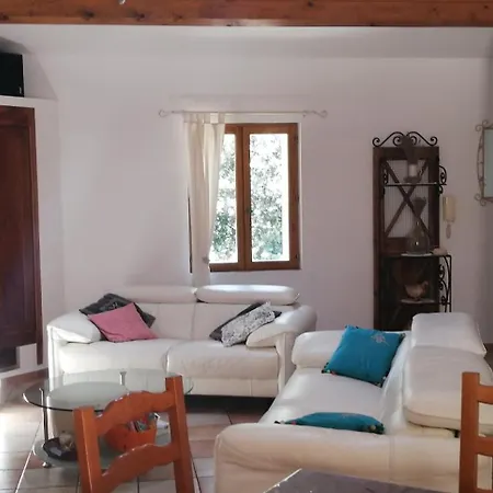 Charmante Maison Atypique A L'abri Des Regards *